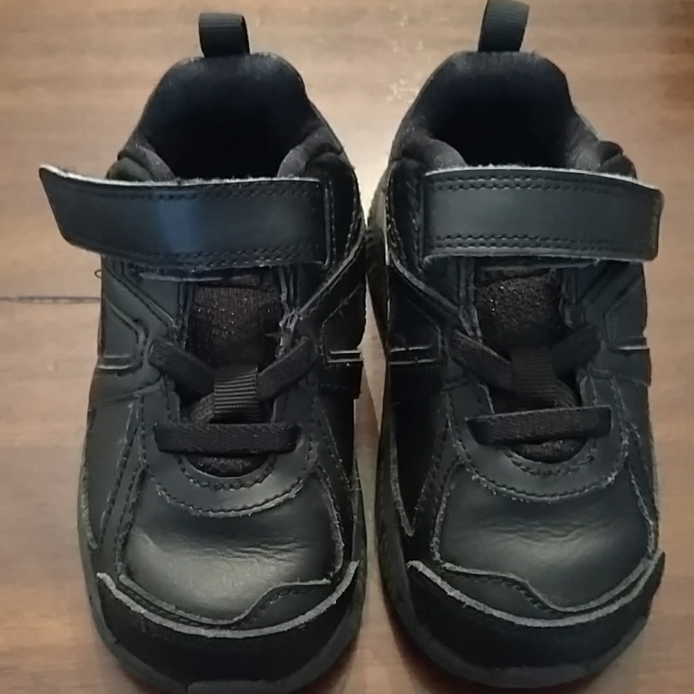 Nike's toddler boys sneakers